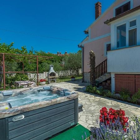Ferienhaus Zora with Whirlpool Sveti Lovreč Pazenatički Exterior foto