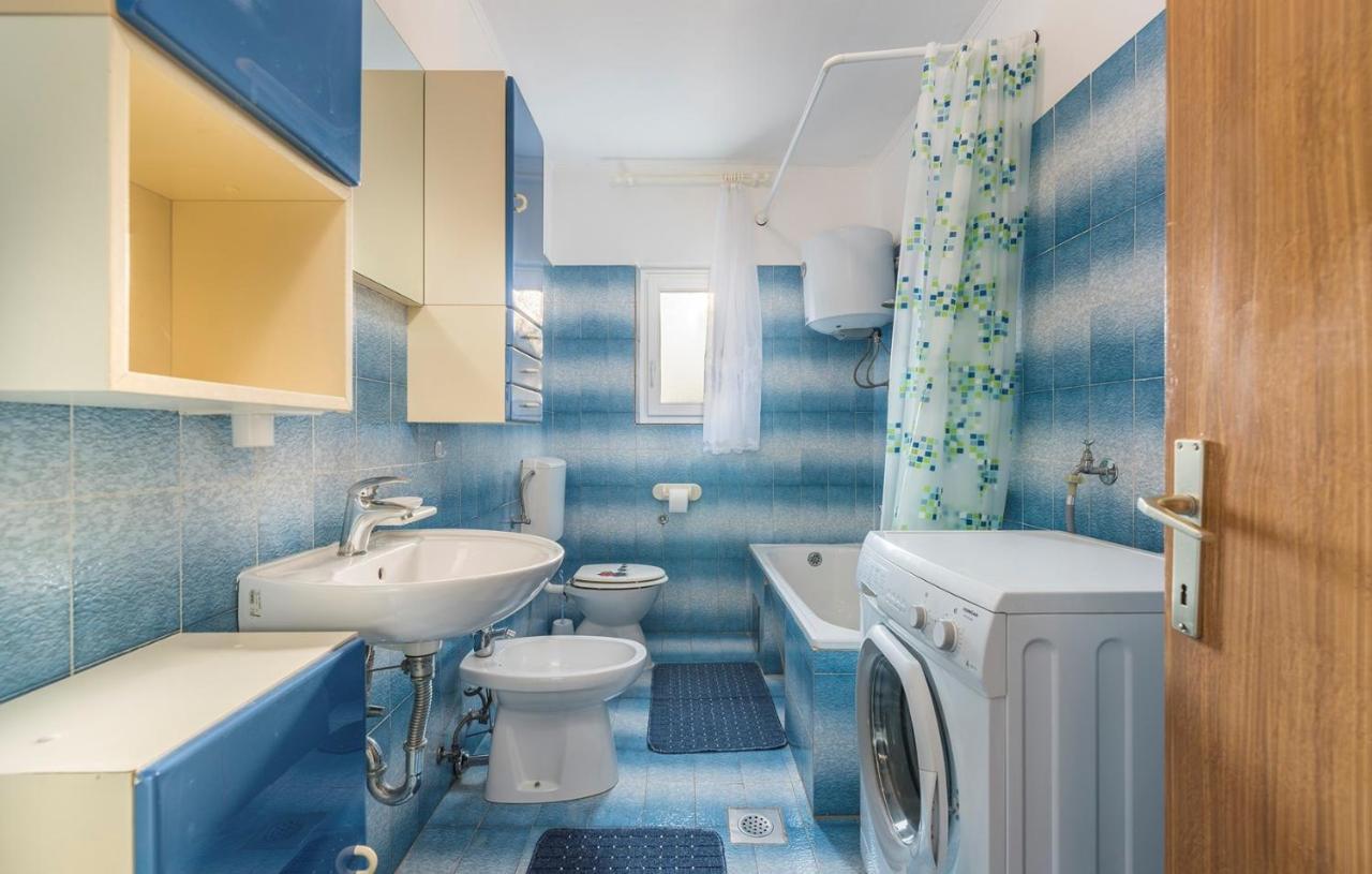Ferienhaus Zora with Whirlpool Sveti Lovreč Pazenatički Exterior foto